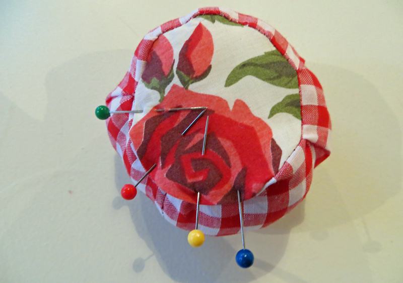 Pin cushion, a simple sewing project and essential for your sewing kit.